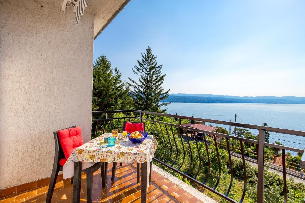 Apartmani Hrvatin Опатія Екстер'єр фото
