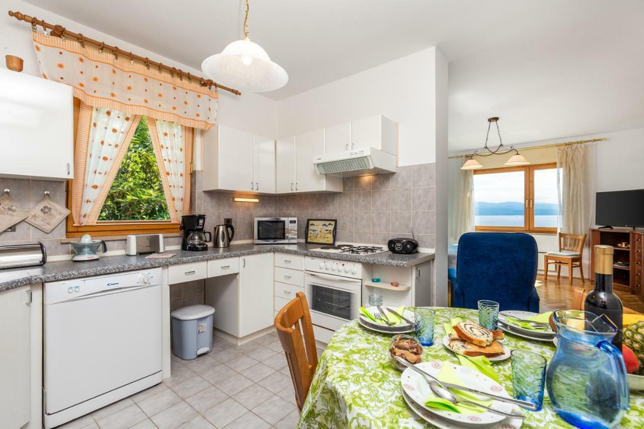 Apartmani Hrvatin Опатія Екстер'єр фото