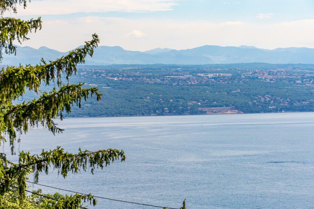 Apartmani Hrvatin Опатія Екстер'єр фото